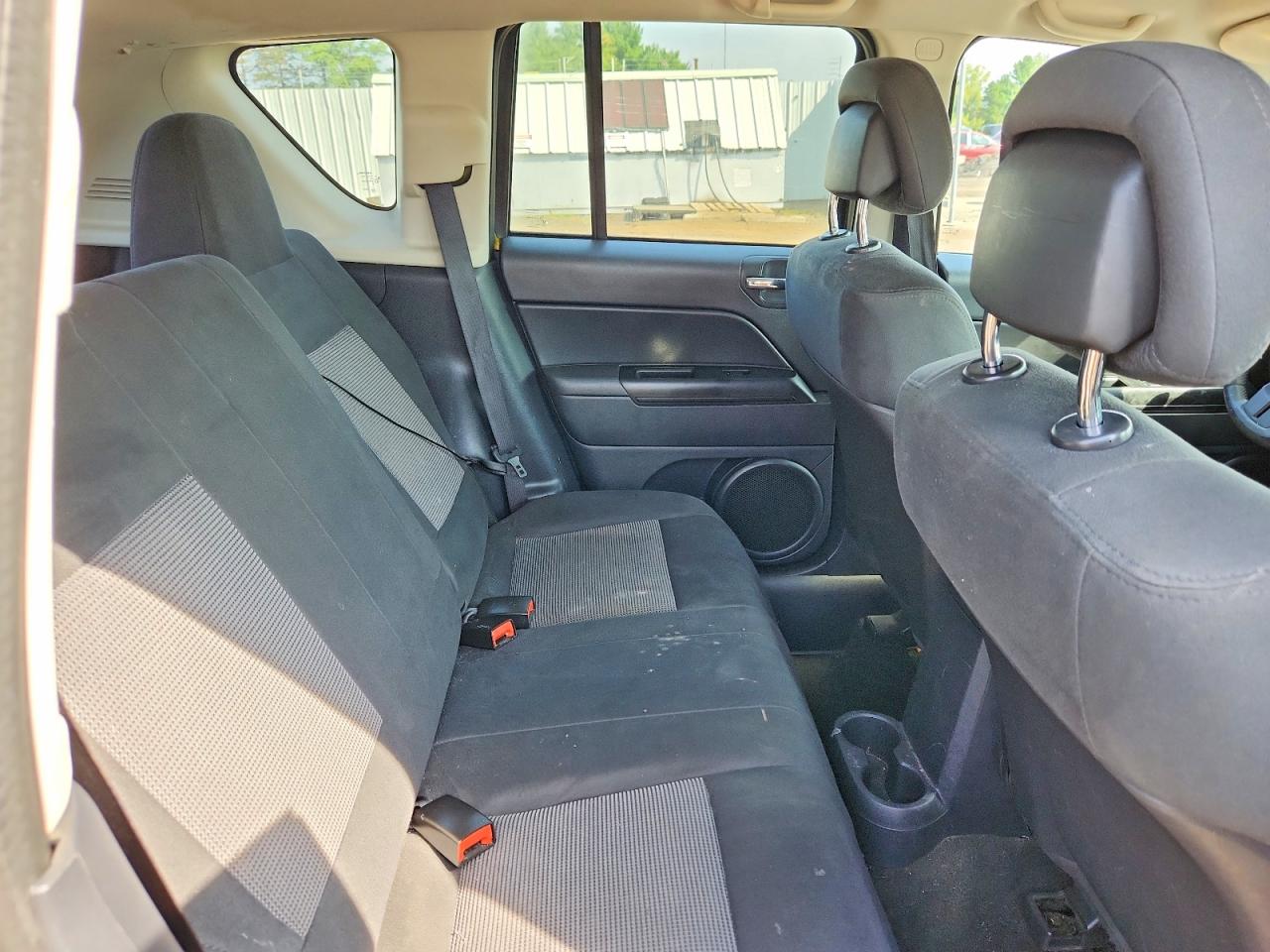 2012 Jeep Compass Latitude Green vin: 1C4NJDEB9CD572525