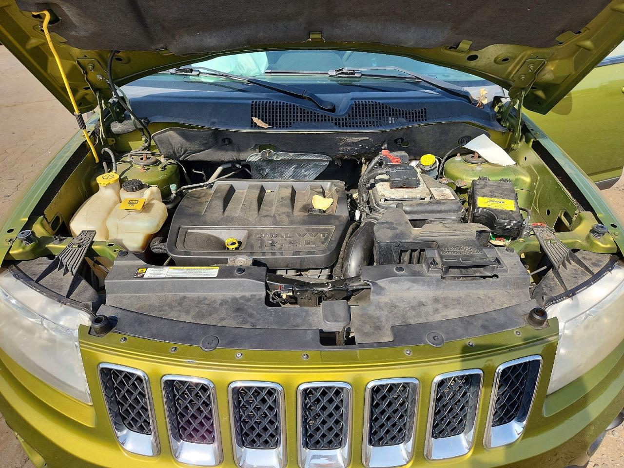2012 Jeep Compass Latitude Green vin: 1C4NJDEB9CD572525