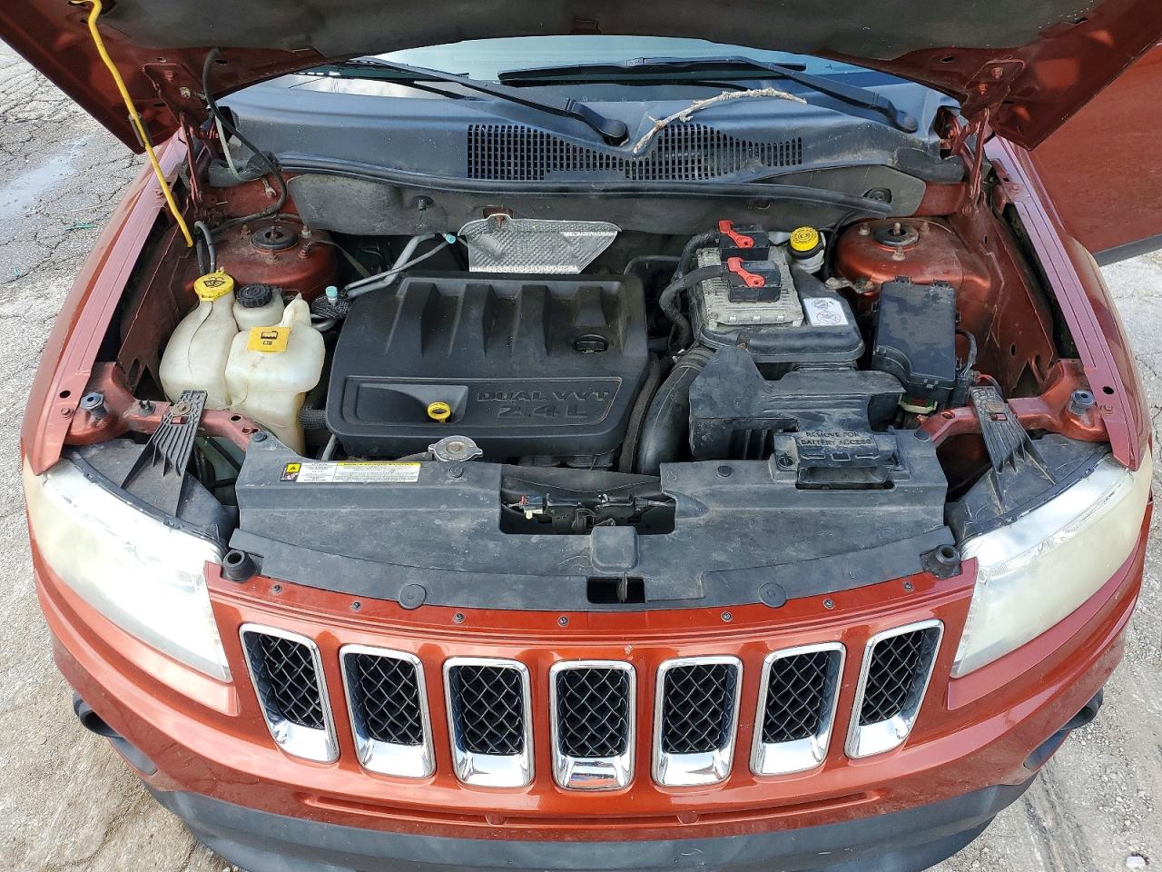 2012 Jeep Compass Latitude Оранжевый vin: 1C4NJDEB9CD675962