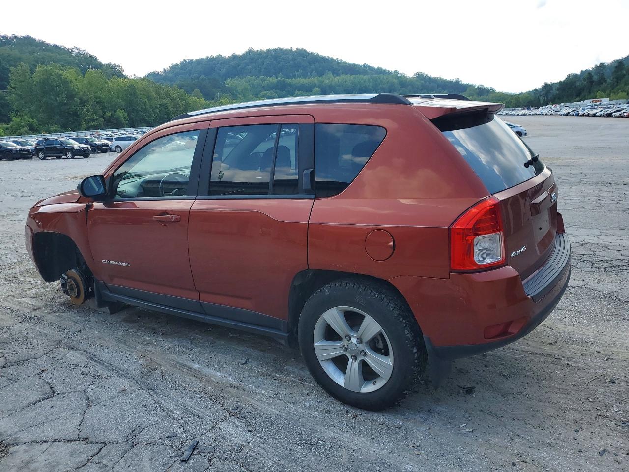 2012 Jeep Compass Latitude Оранжевый vin: 1C4NJDEB9CD675962