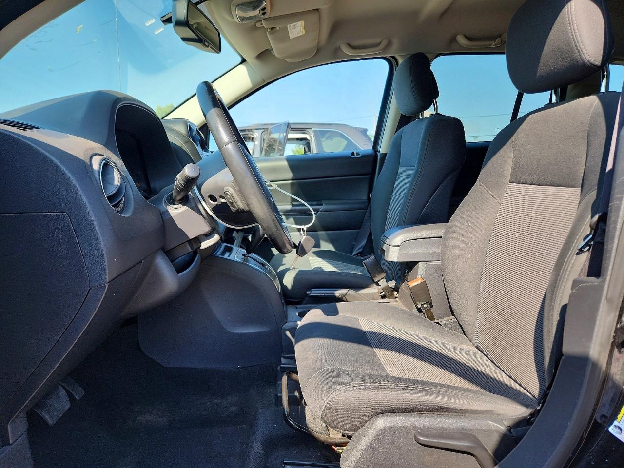 2012 Jeep Compass Latitude Черный vin: 1C4NJDEB9CD676593
