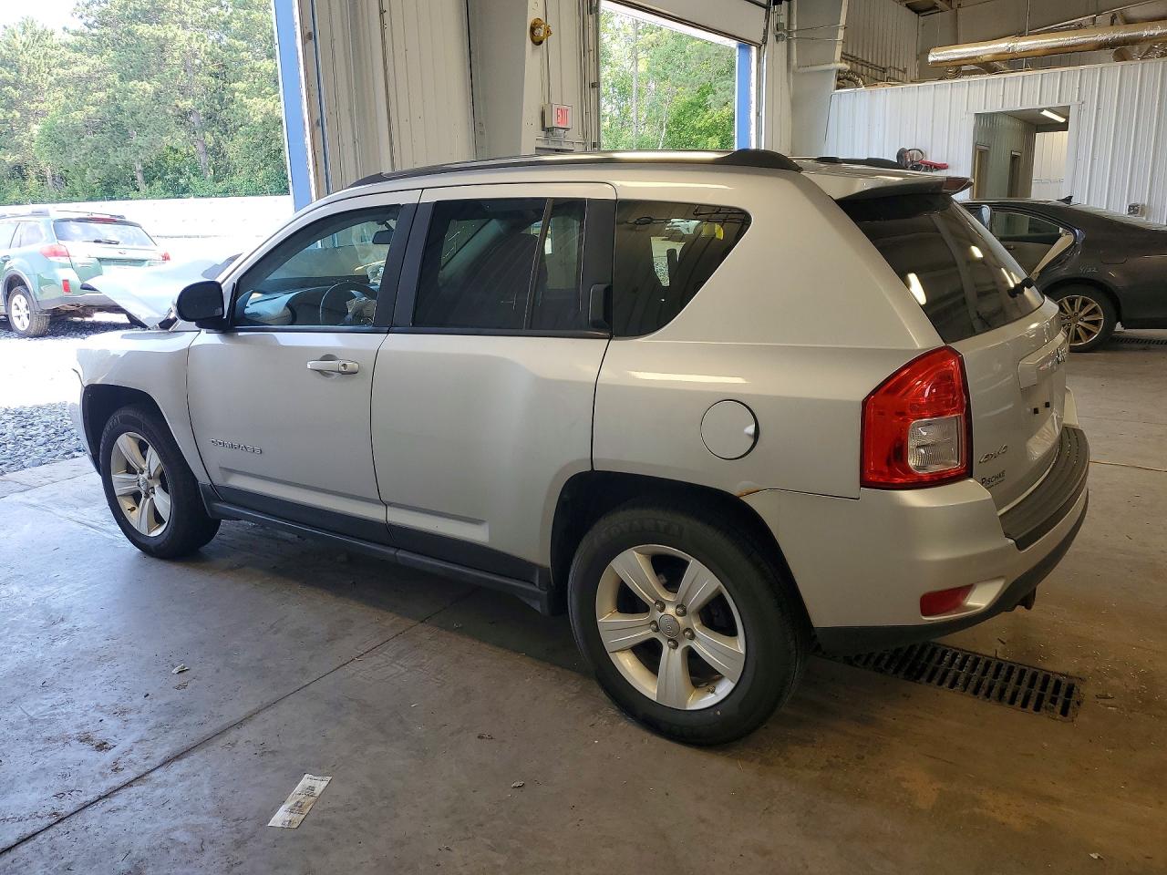 2012 Jeep Compass Latitude Silver vin: 1C4NJDEB9CD692163