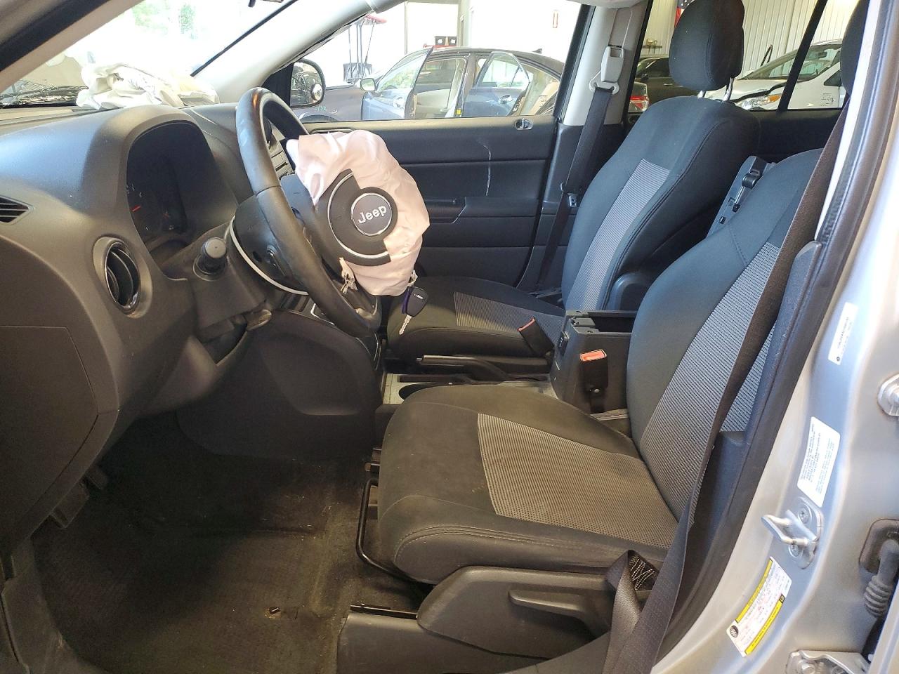 2012 Jeep Compass Latitude Silver vin: 1C4NJDEB9CD692163