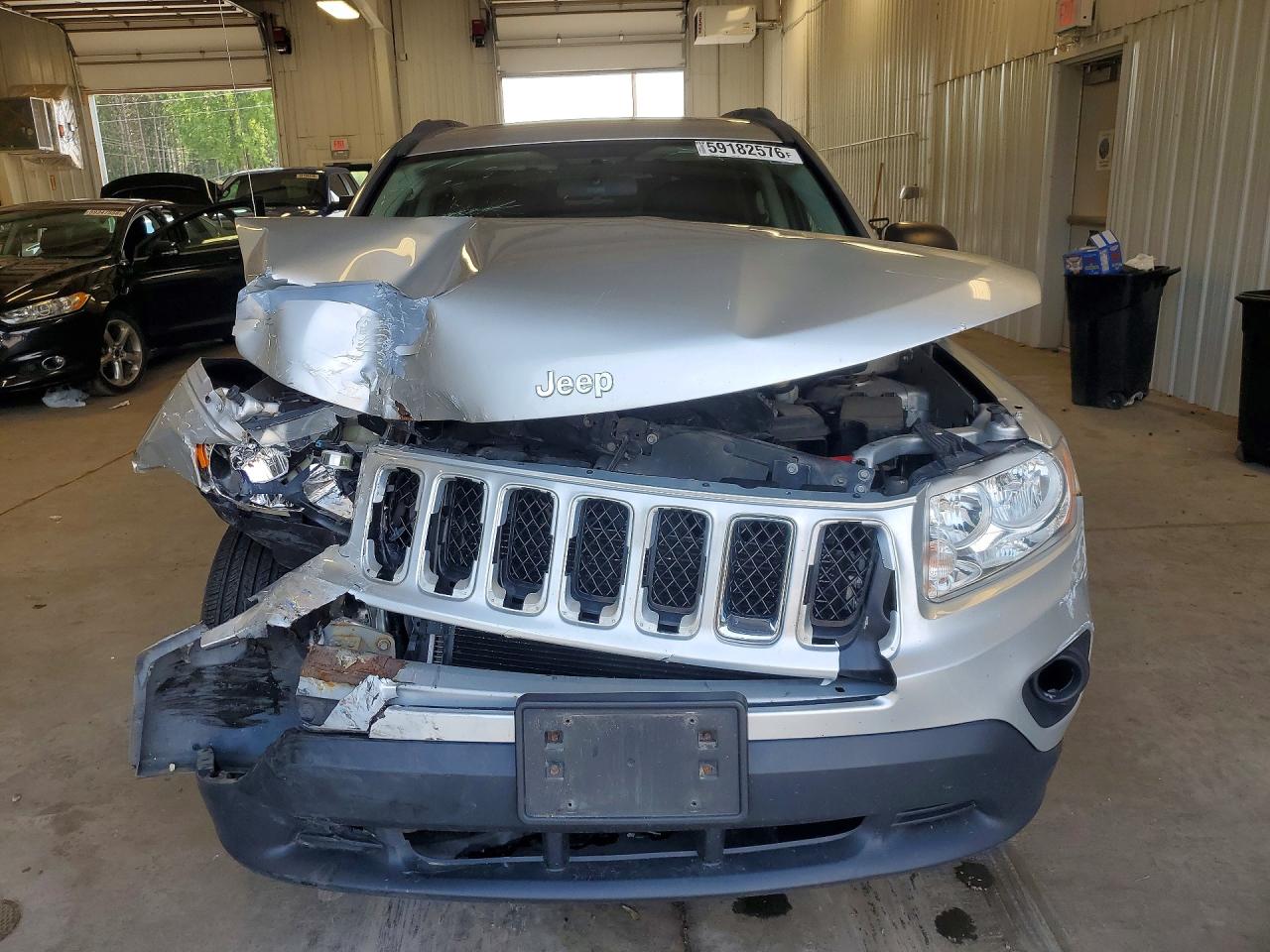 2012 Jeep Compass Latitude Silver vin: 1C4NJDEB9CD692163