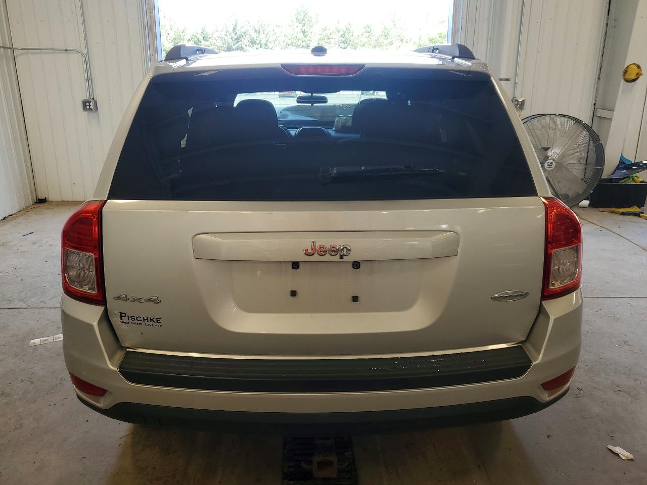 2012 Jeep Compass Latitude Silver vin: 1C4NJDEB9CD692163
