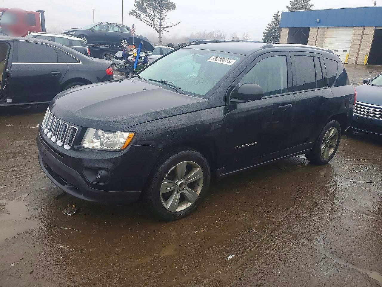 2013 Jeep Compass Latitude Black vin: 1C4NJDEB9DD207800
