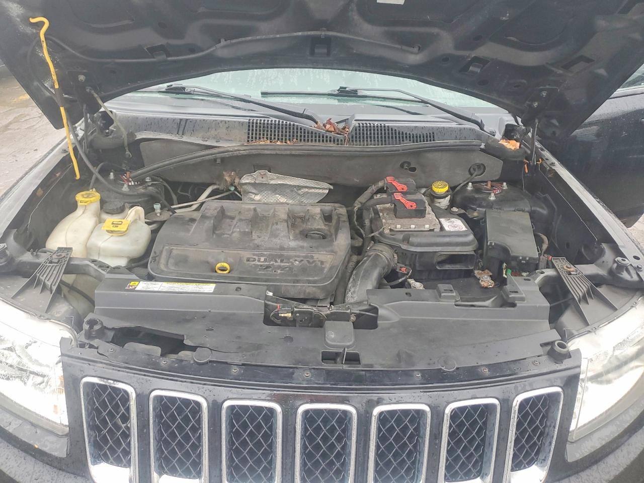 2013 Jeep Compass Latitude Black vin: 1C4NJDEB9DD207800