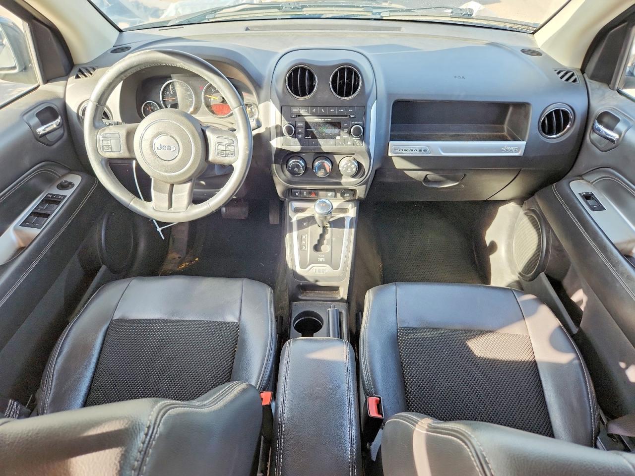 2014 Jeep Compass Latitude Серый vin: 1C4NJDEB9ED546834