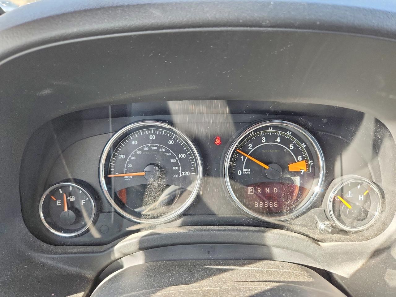 2014 Jeep Compass Latitude Серый vin: 1C4NJDEB9ED546834