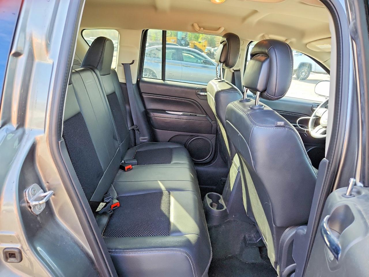 2014 Jeep Compass Latitude Серый vin: 1C4NJDEB9ED546834