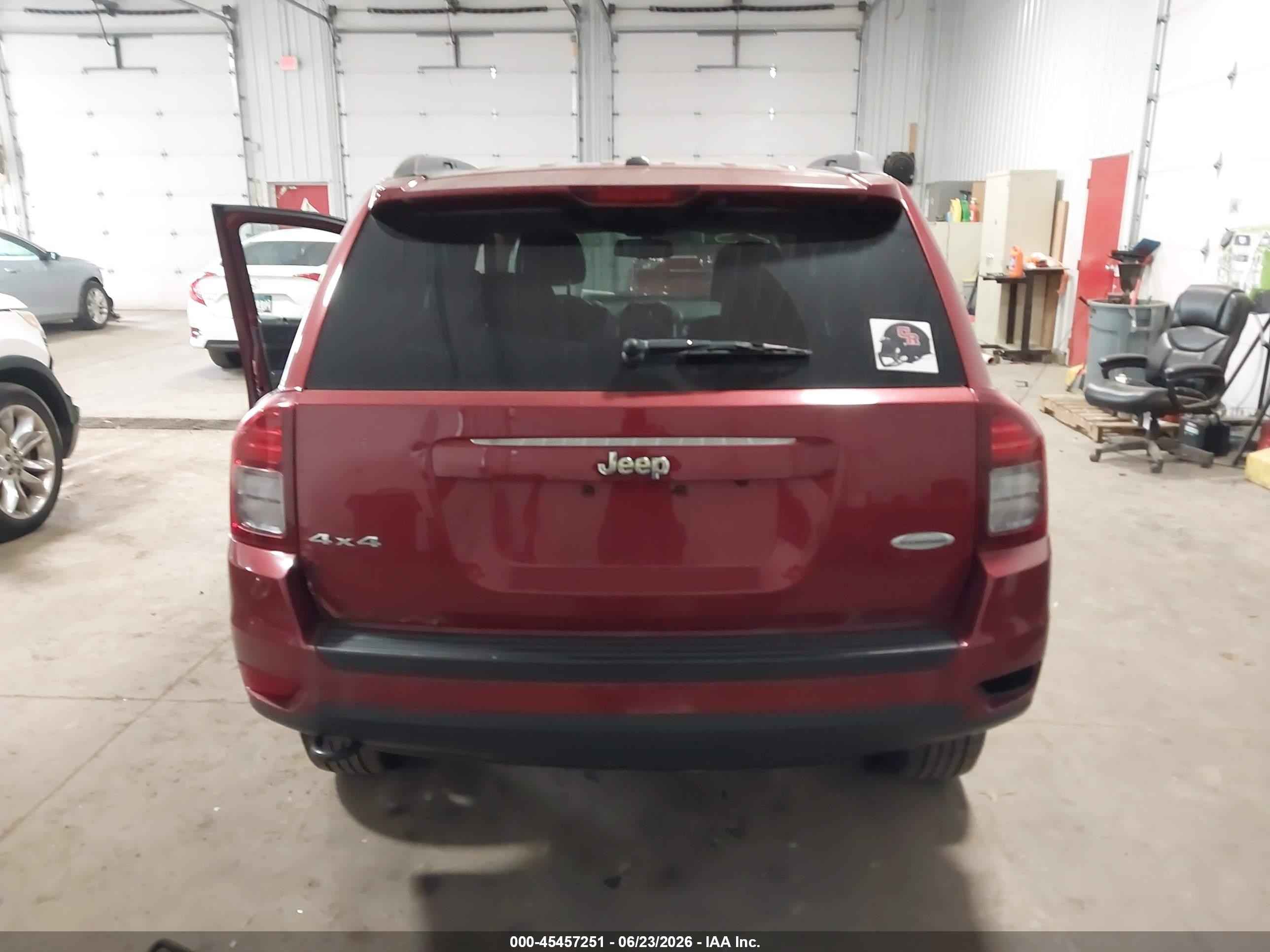 2014 Jeep Compass Latitude Red vin: 1C4NJDEB9ED646903