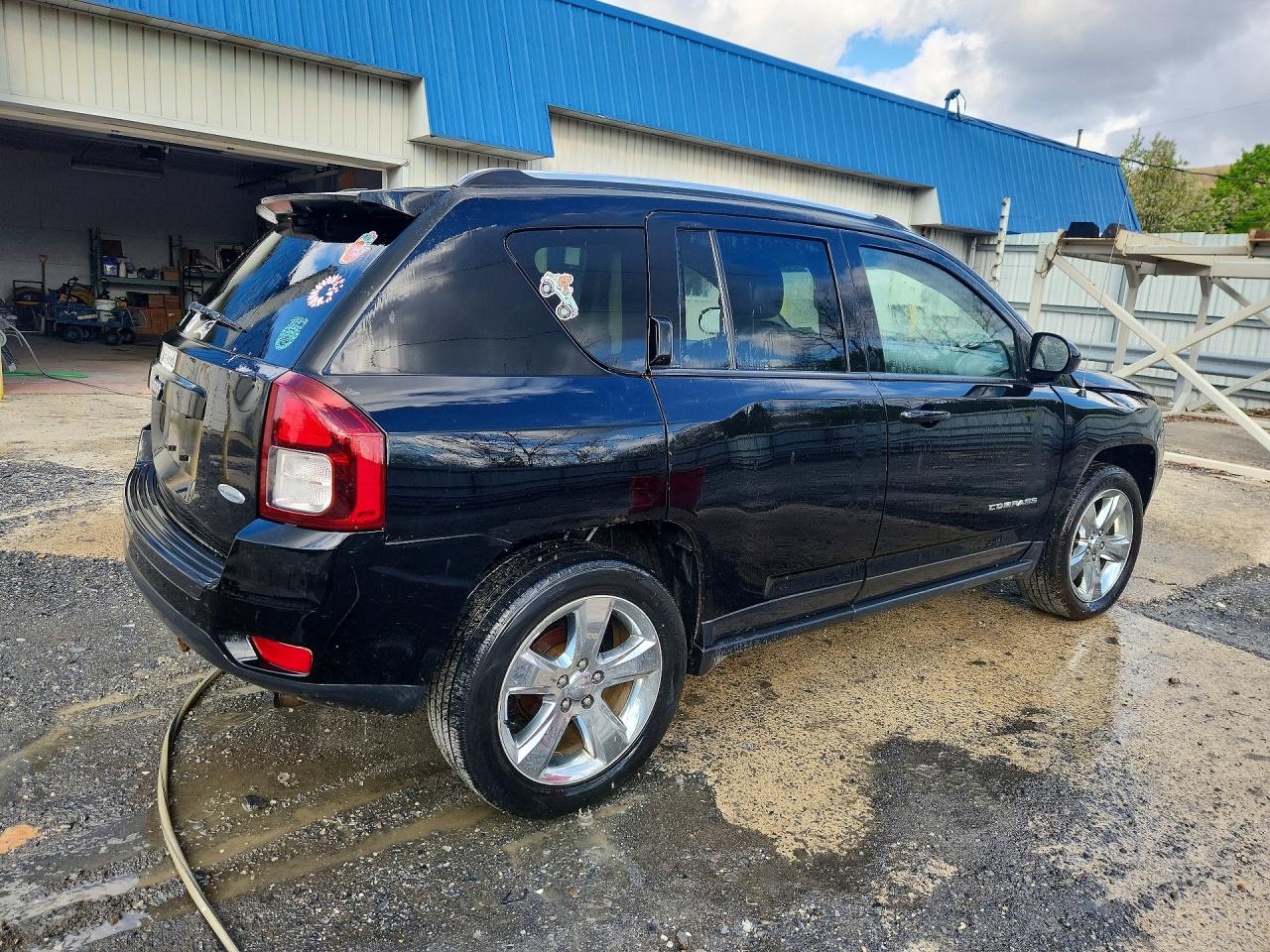 2014 Jeep Compass Latitude Black vin: 1C4NJDEB9ED817052