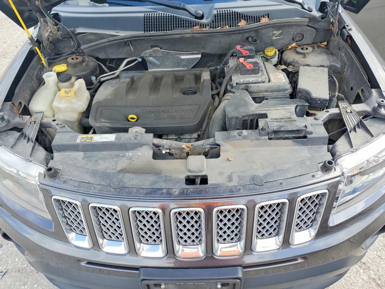 2014 Jeep Compass Latitude Серый vin: 1C4NJDEB9ED822624