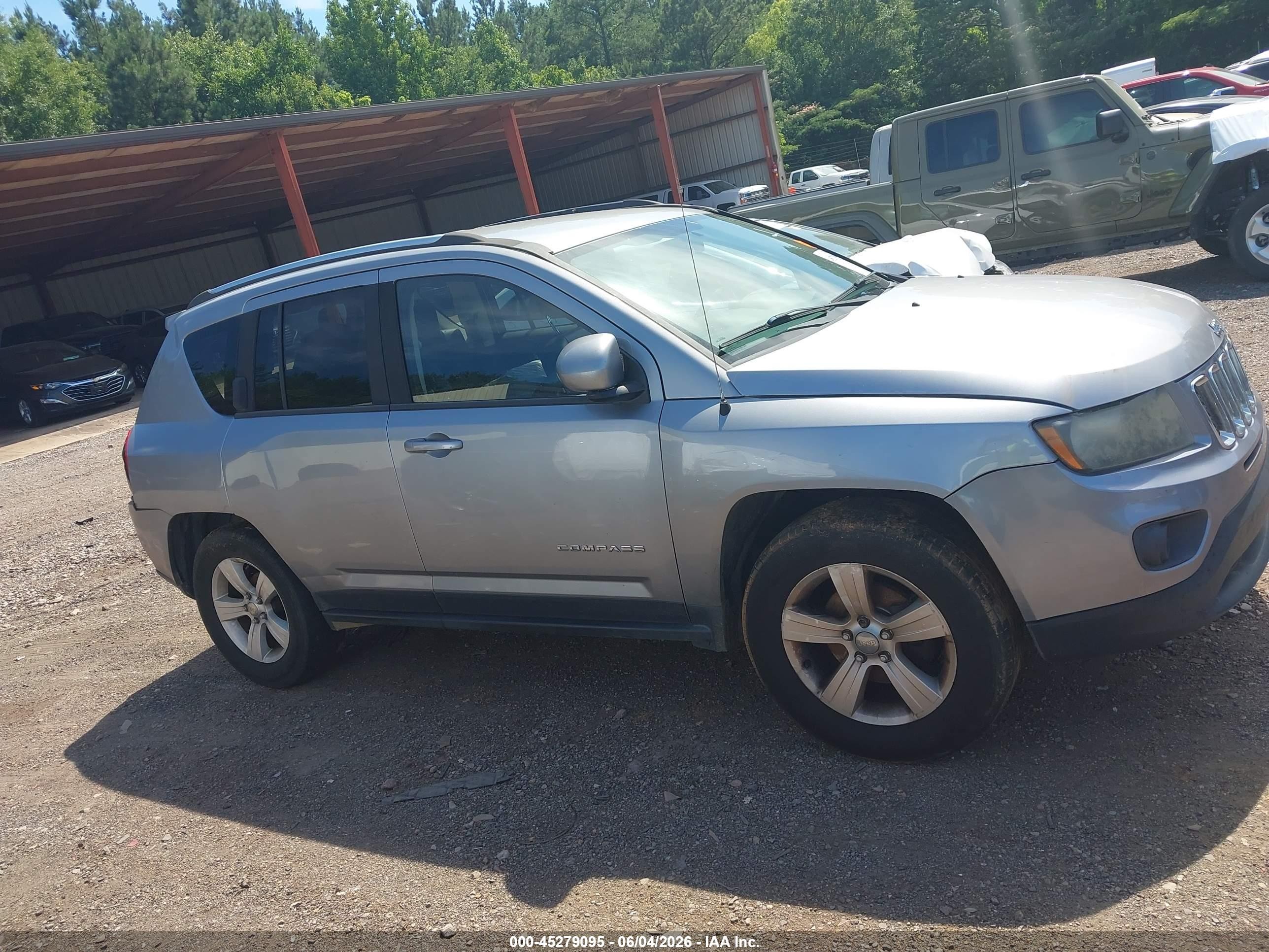 2014 Jeep Compass Latitude Серый vin: 1C4NJDEB9ED824938