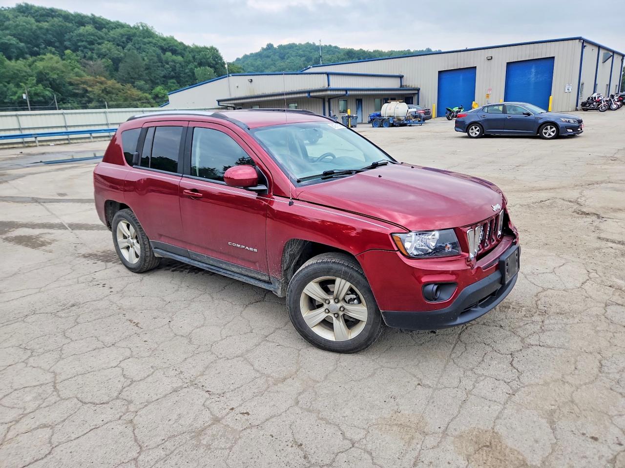 2014 Jeep Compass Latitude Бордовый vin: 1C4NJDEB9ED847720