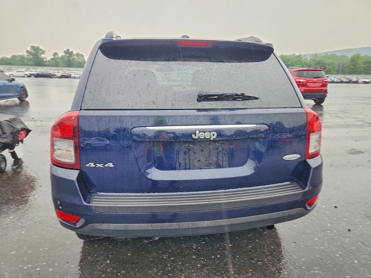 2014 Jeep Compass Latitude Blue vin: 1C4NJDEB9ED848057