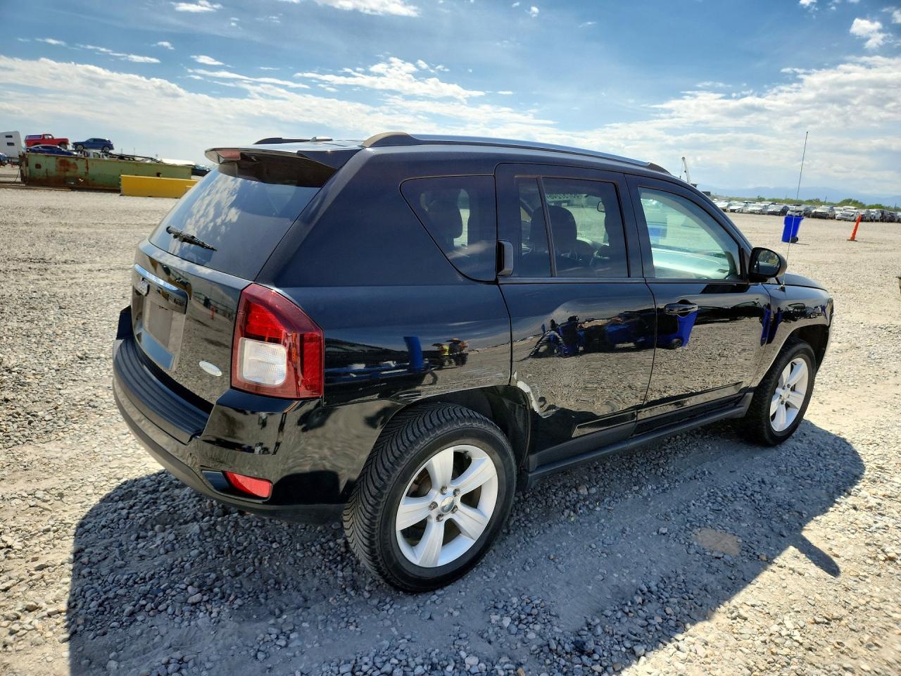 2015 Jeep Compass Latitude Black vin: 1C4NJDEB9FD163090
