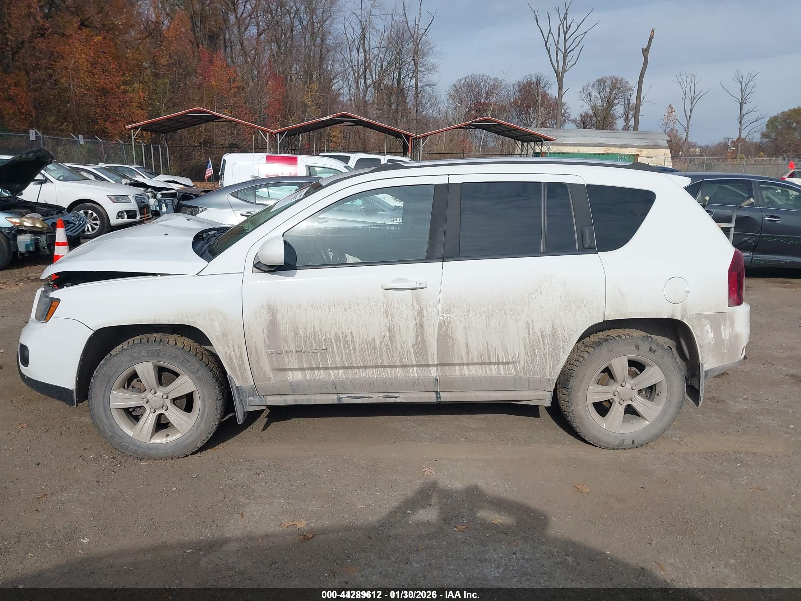 2015 Jeep Compass Latitude White vin: 1C4NJDEB9FD183646