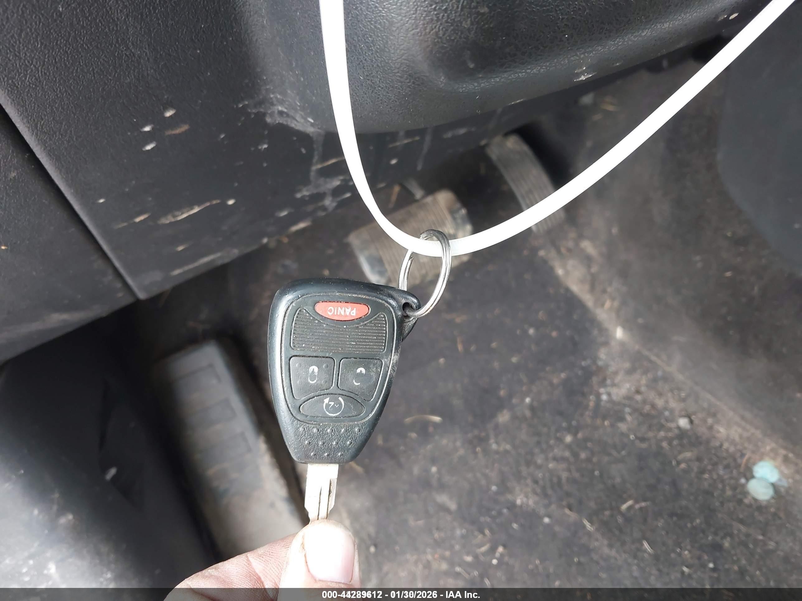 2015 Jeep Compass Latitude White vin: 1C4NJDEB9FD183646