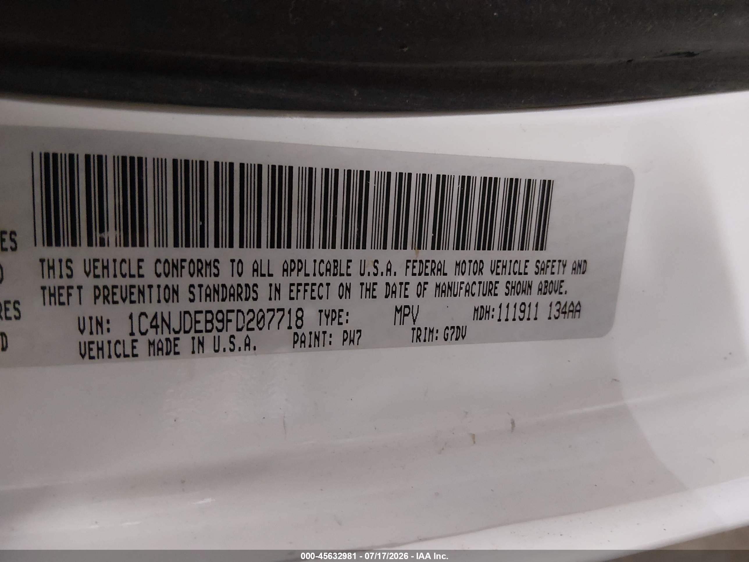 2015 Jeep Compass Latitude White vin: 1C4NJDEB9FD207718