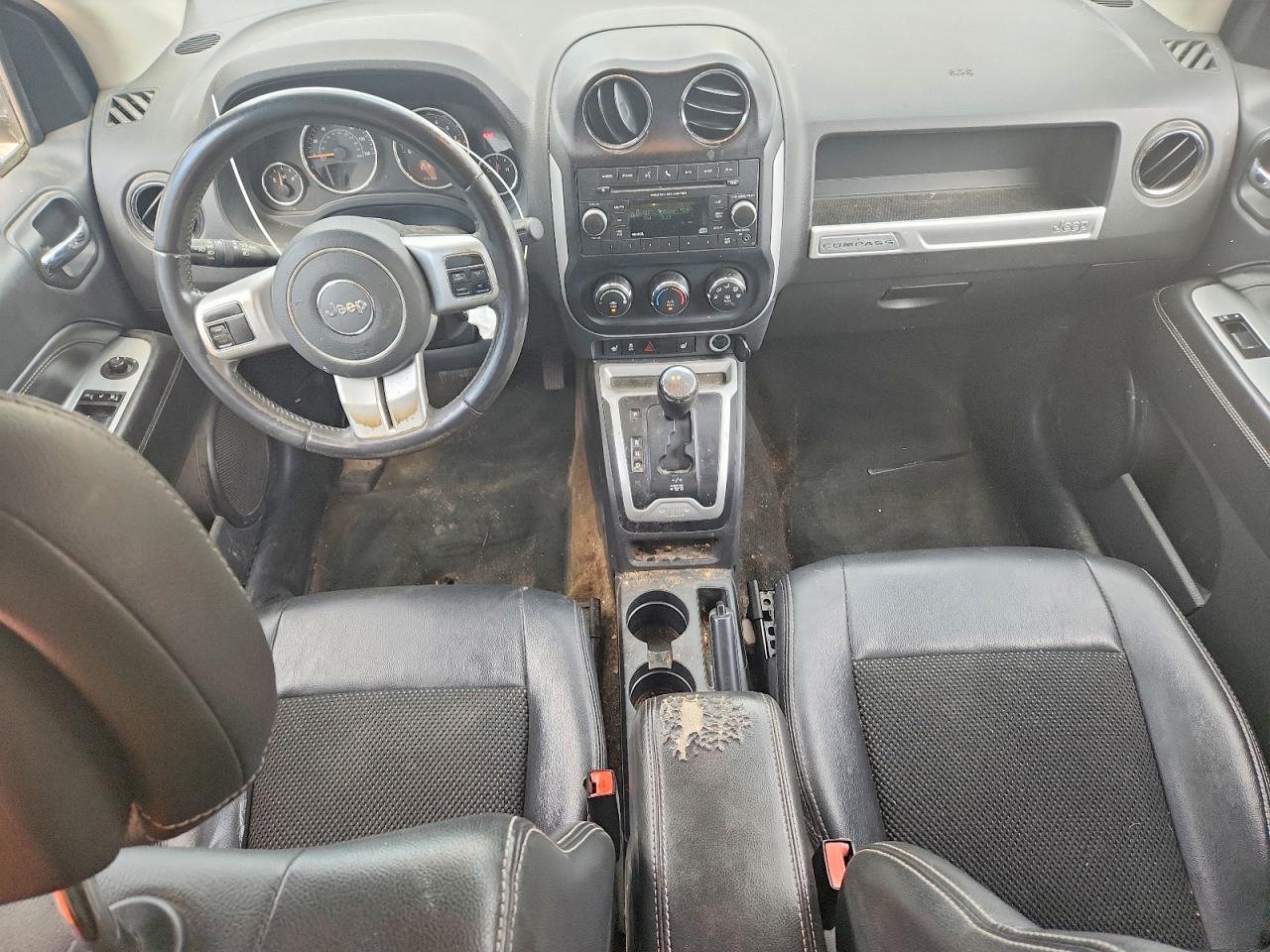 2016 Jeep Compass Latitude Gray vin: 1C4NJDEB9GD757731