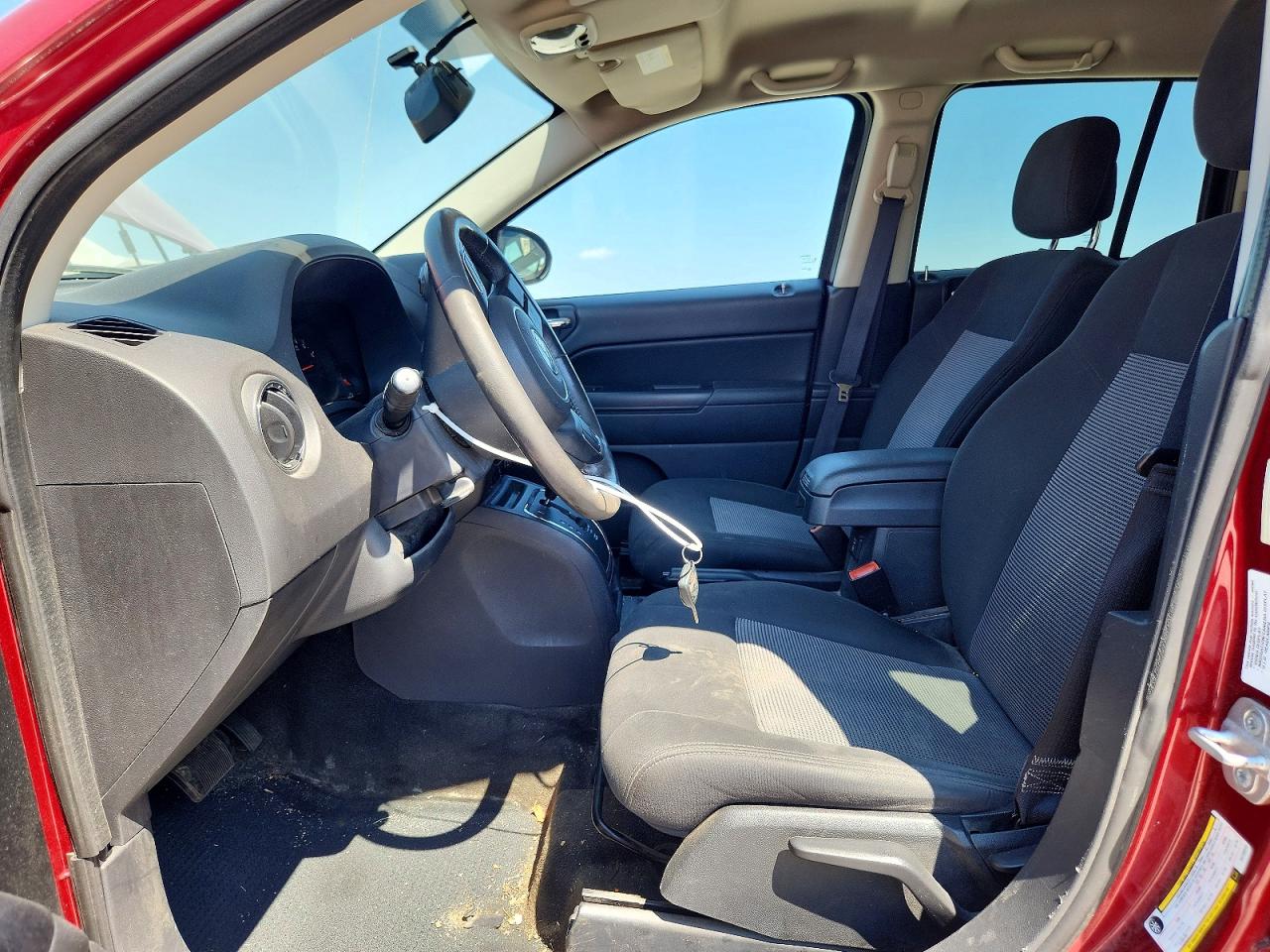 2013 Jeep Compass Latitude Red vin: 1C4NJDEBXDD189940