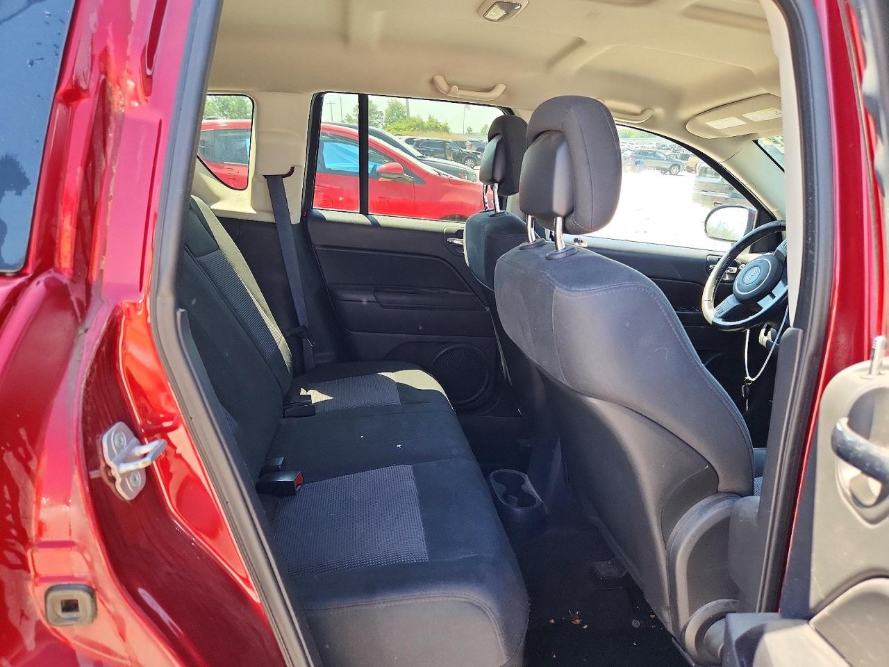 2013 Jeep Compass Latitude Red vin: 1C4NJDEBXDD189940