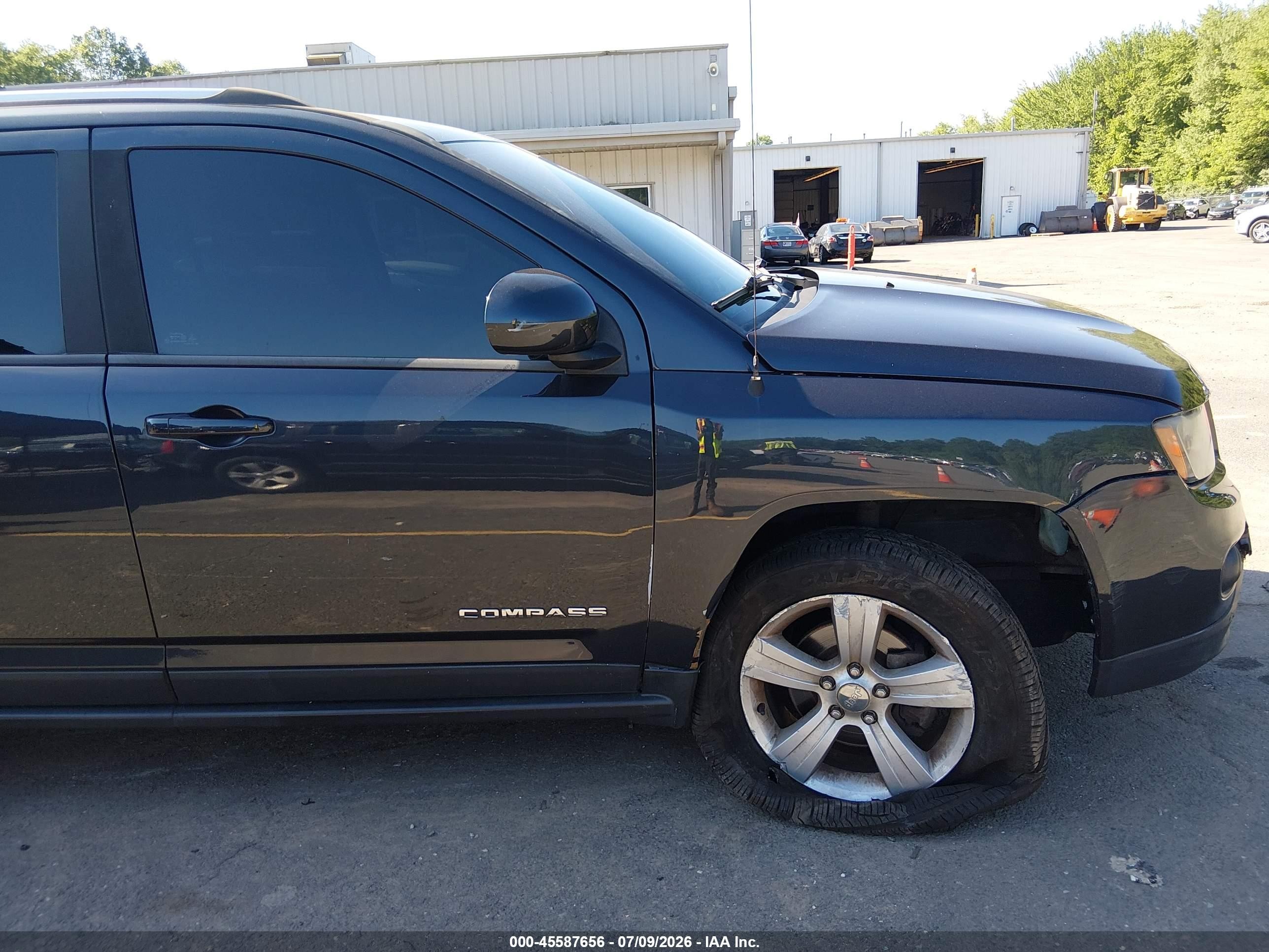 2014 Jeep Compass Latitude Серый vin: 1C4NJDEBXED816573
