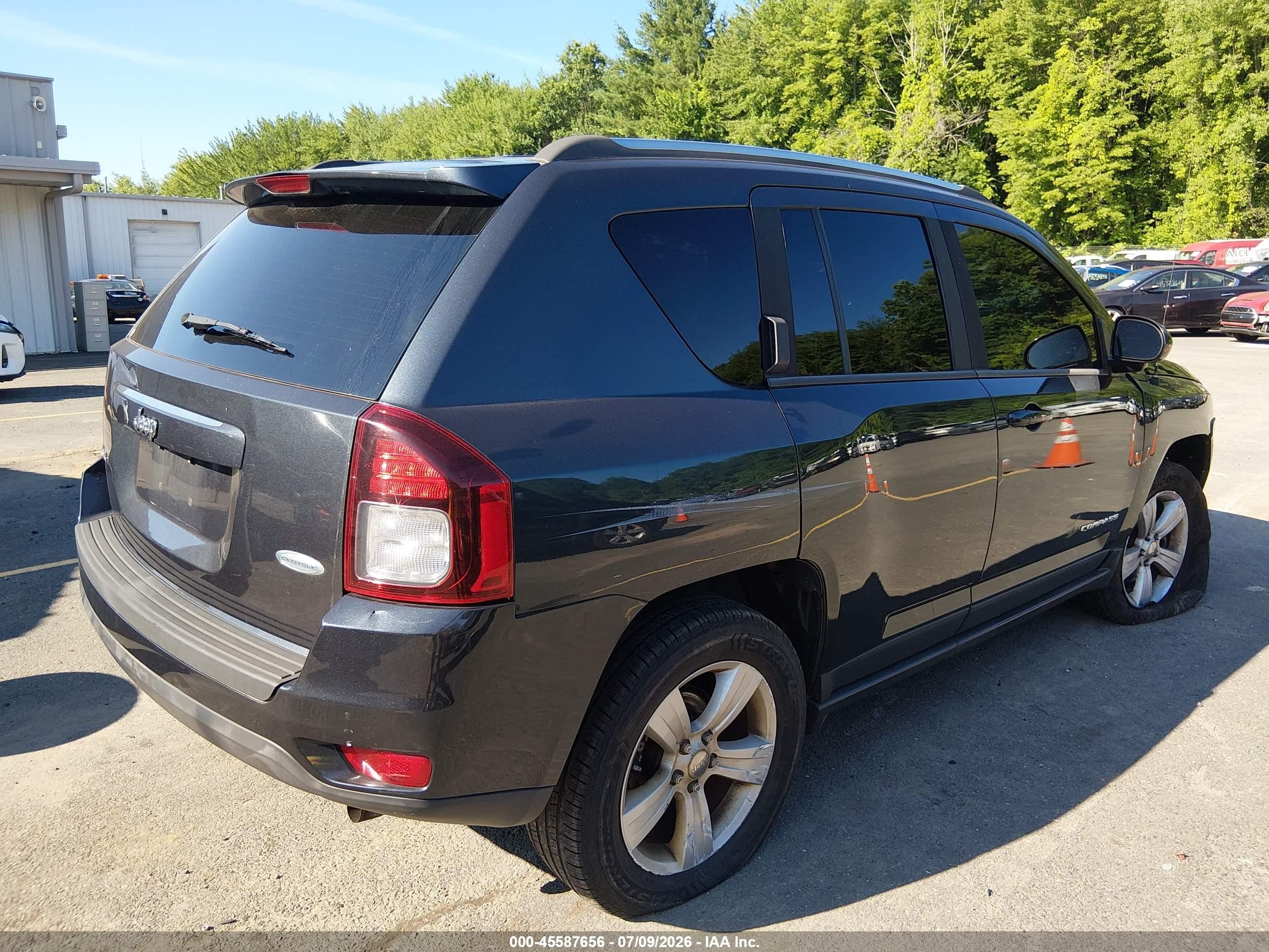2014 Jeep Compass Latitude Серый vin: 1C4NJDEBXED816573