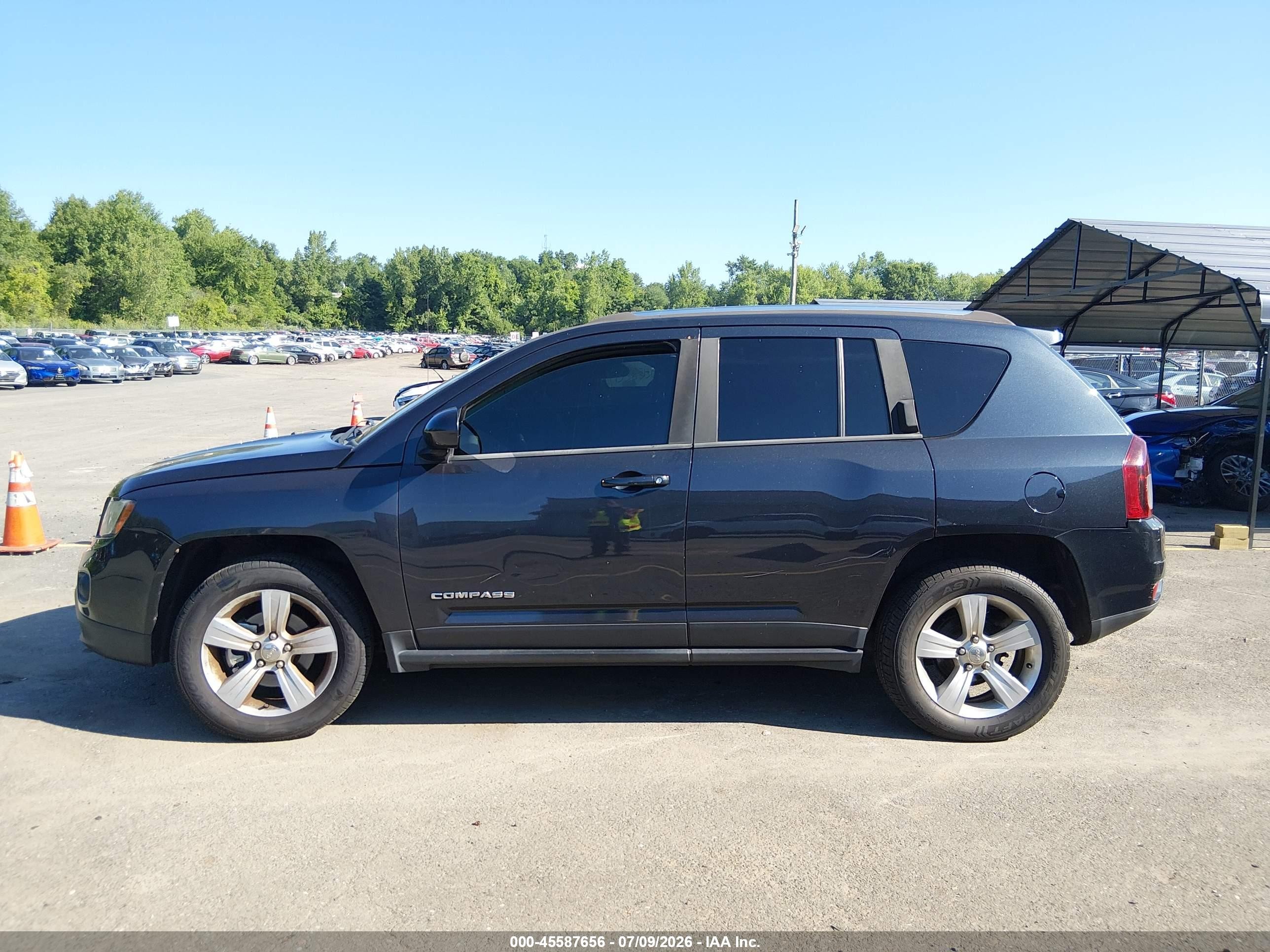 2014 Jeep Compass Latitude Серый vin: 1C4NJDEBXED816573