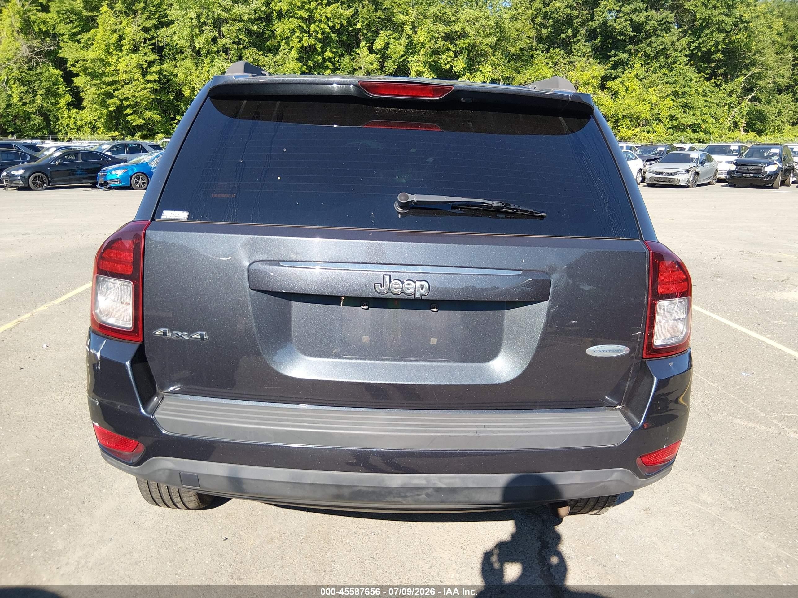 2014 Jeep Compass Latitude Серый vin: 1C4NJDEBXED816573