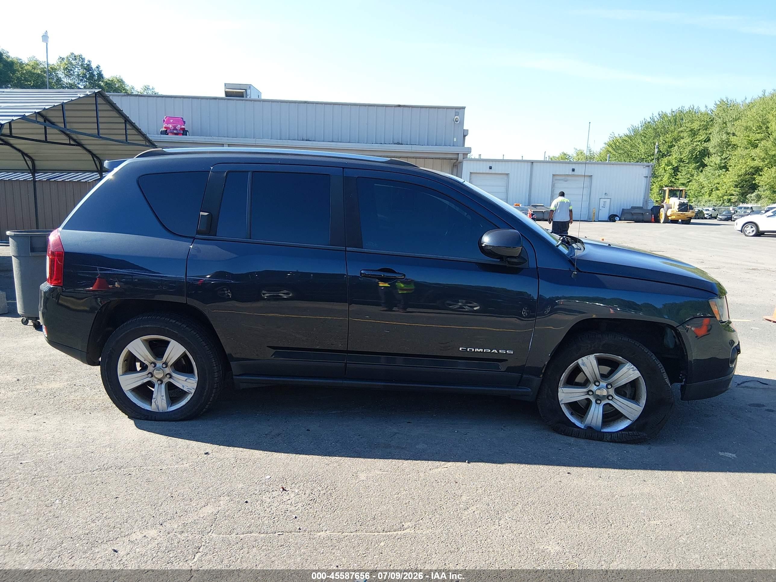 2014 Jeep Compass Latitude Серый vin: 1C4NJDEBXED816573