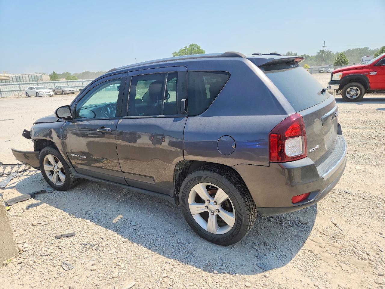 2015 Jeep Compass Latitude Серый vin: 1C4NJDEBXFD371043