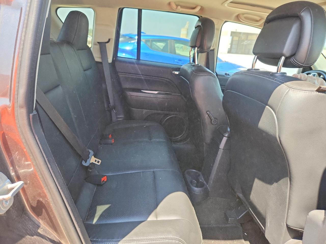 2015 Jeep Compass Latitude Серый vin: 1C4NJDEBXFD371043
