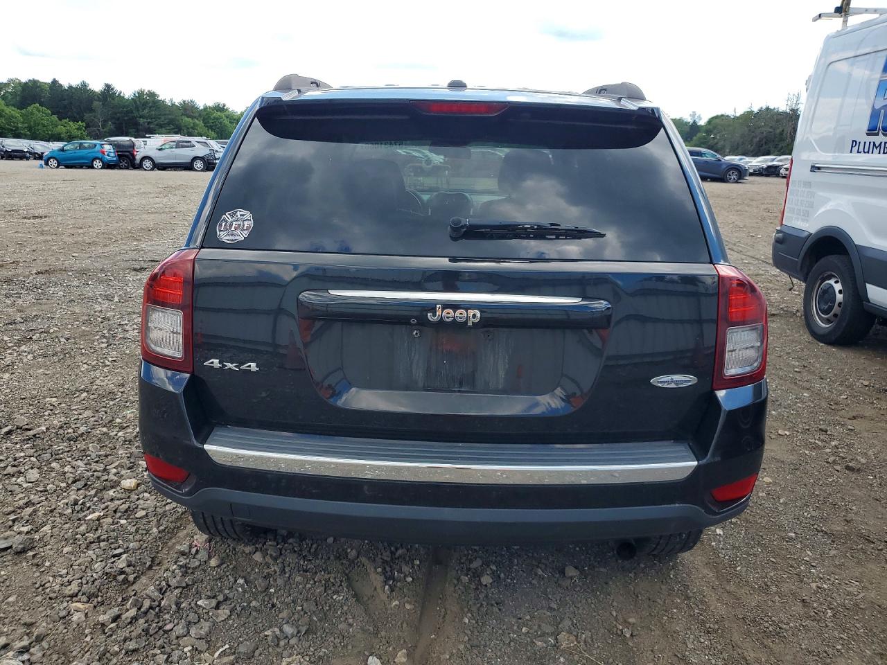2015 Jeep Compass Latitude Black vin: 1C4NJDEBXFD386061
