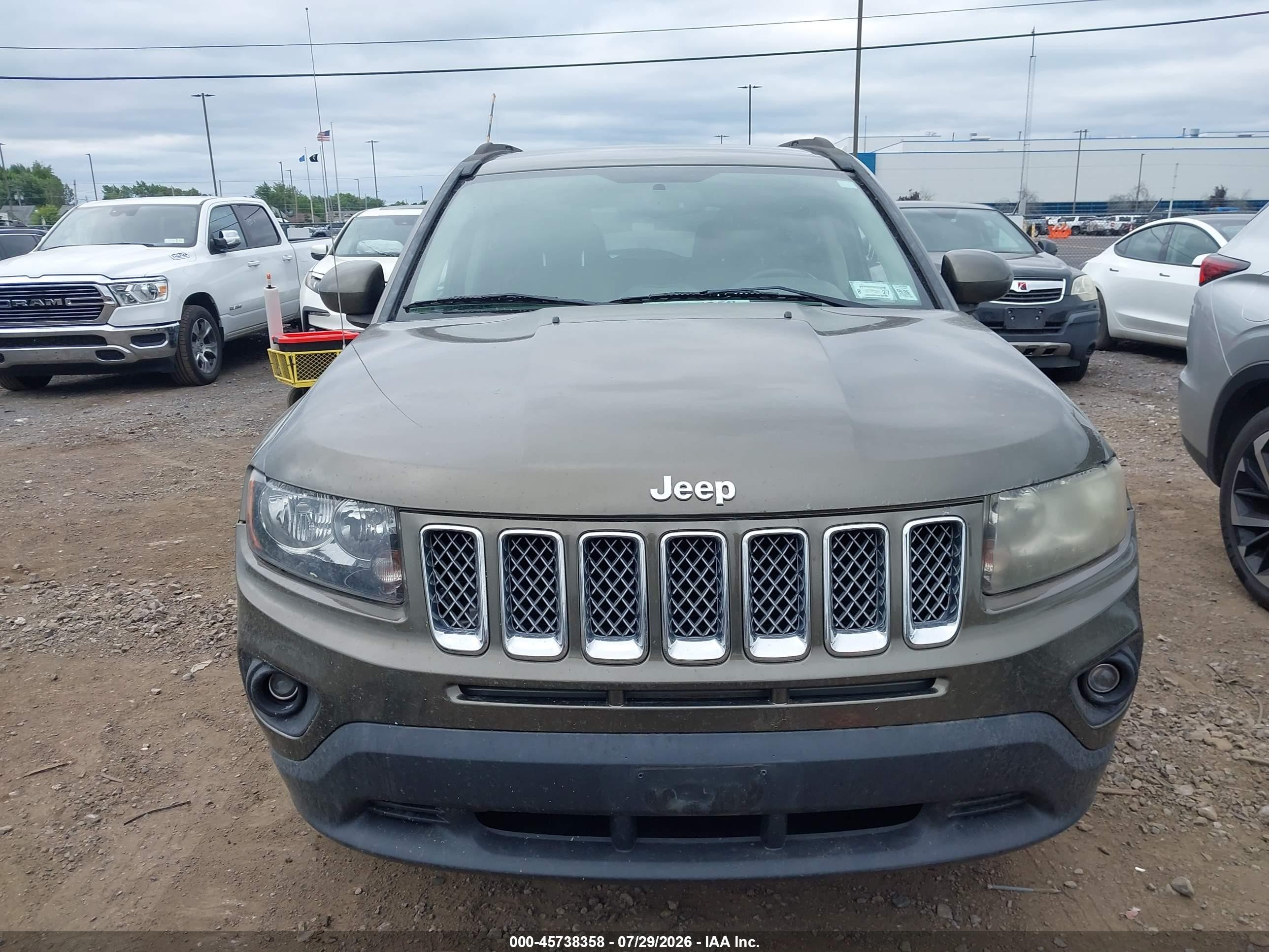 2015 Jeep Compass Latitude Green vin: 1C4NJDEBXFD393642