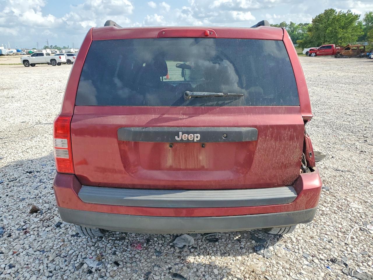 2013 Jeep Patriot Sport Red vin: 1C4NJPBA0DD131364