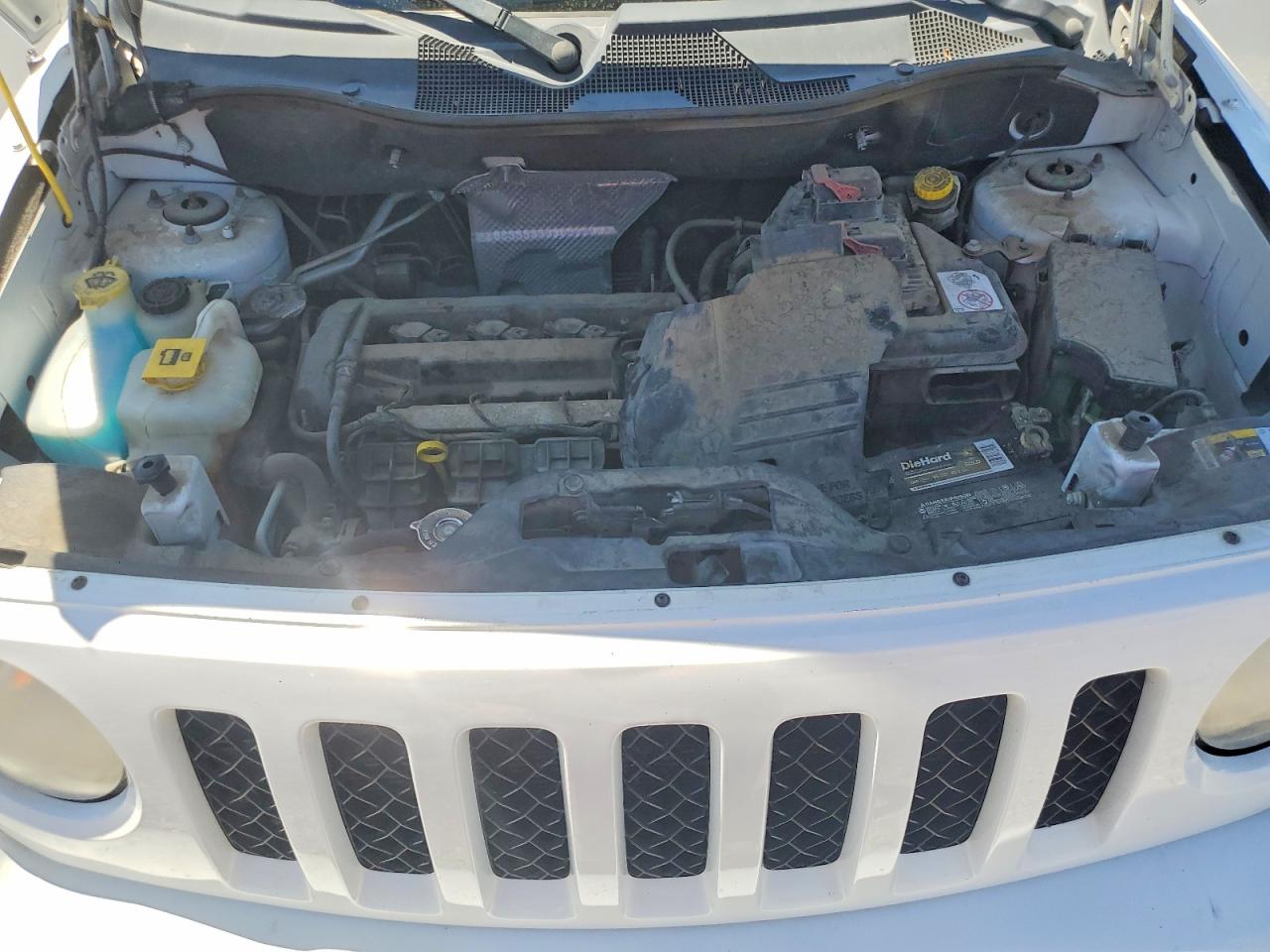 2014 Jeep Patriot Sport White vin: 1C4NJPBA0ED559548
