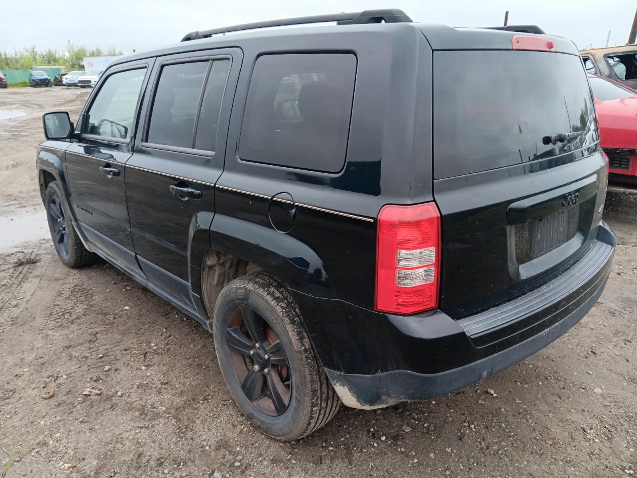 2014 Jeep Patriot Sport Черный vin: 1C4NJPBA0ED715314 Damage: Left Rear Door, Dent(S) W/ Paint Dmg, 1/2 To 1 Inch