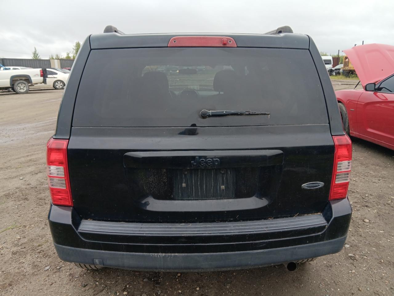 2014 Jeep Patriot Sport Черный vin: 1C4NJPBA0ED715314 Damage: Rear Bumper, Heavy Scratch, 1/2 To 1 Inch
