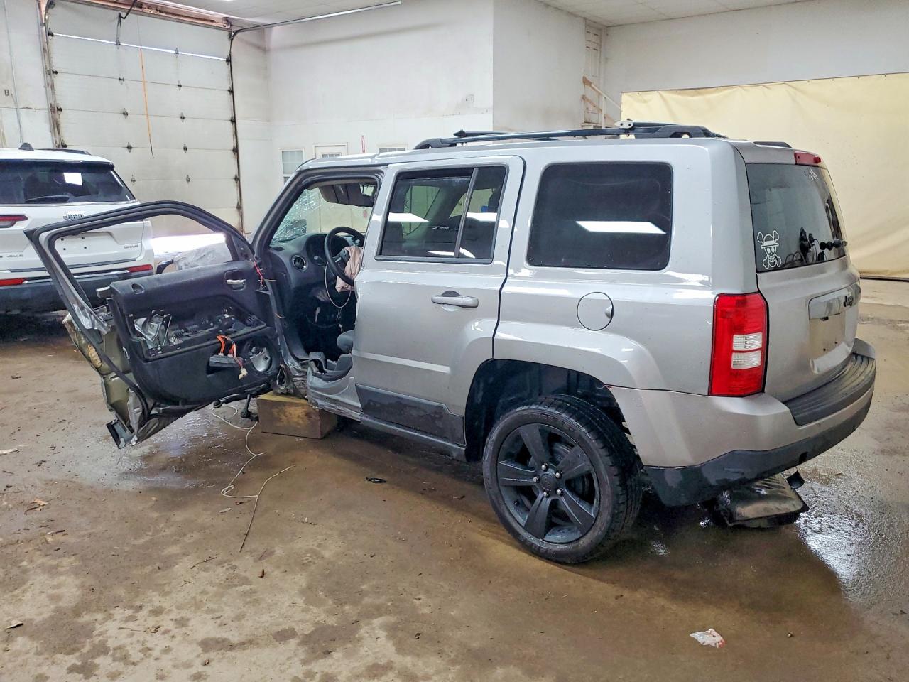 2015 Jeep Patriot Sport Silver vin: 1C4NJPBA0FD318851