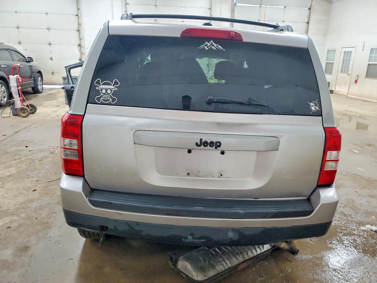 2015 Jeep Patriot Sport Silver vin: 1C4NJPBA0FD318851