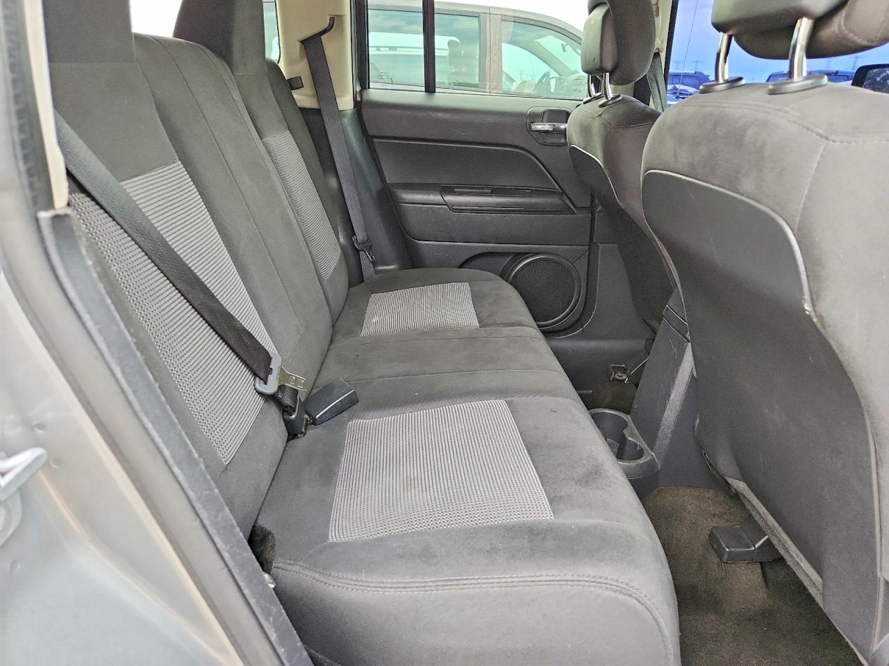 2015 Jeep Patriot Sport Gray vin: 1C4NJPBA0FD400613