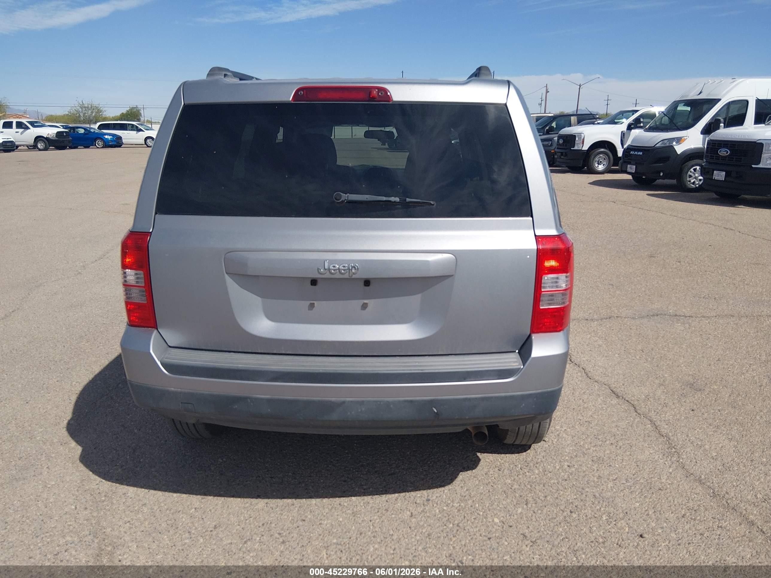 2015 Jeep Patriot Sport Серый vin: 1C4NJPBA0FD427620