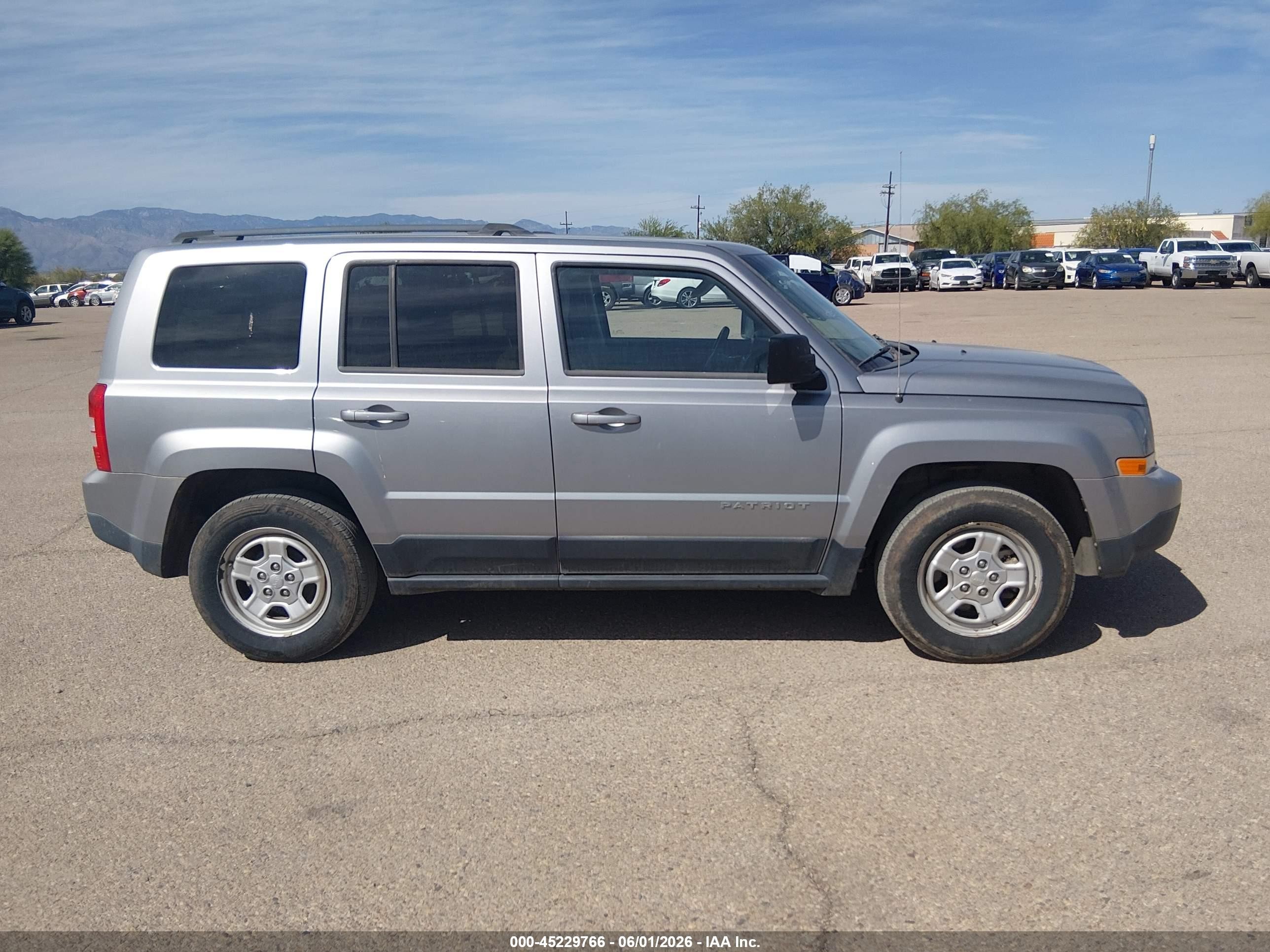 2015 Jeep Patriot Sport Серый vin: 1C4NJPBA0FD427620