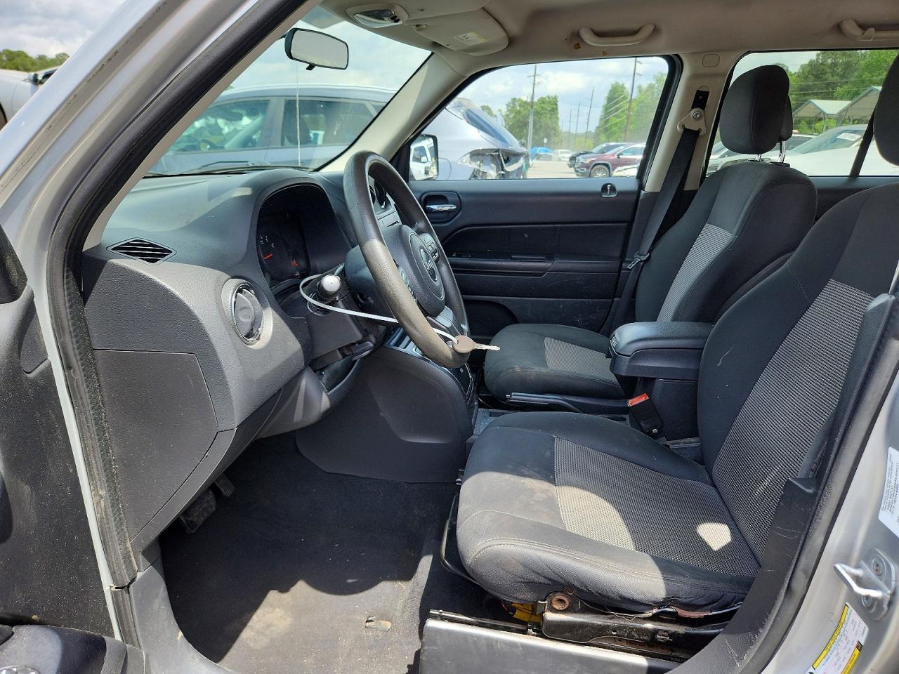 2012 Jeep Patriot Sport Silver vin: 1C4NJPBA1CD636294