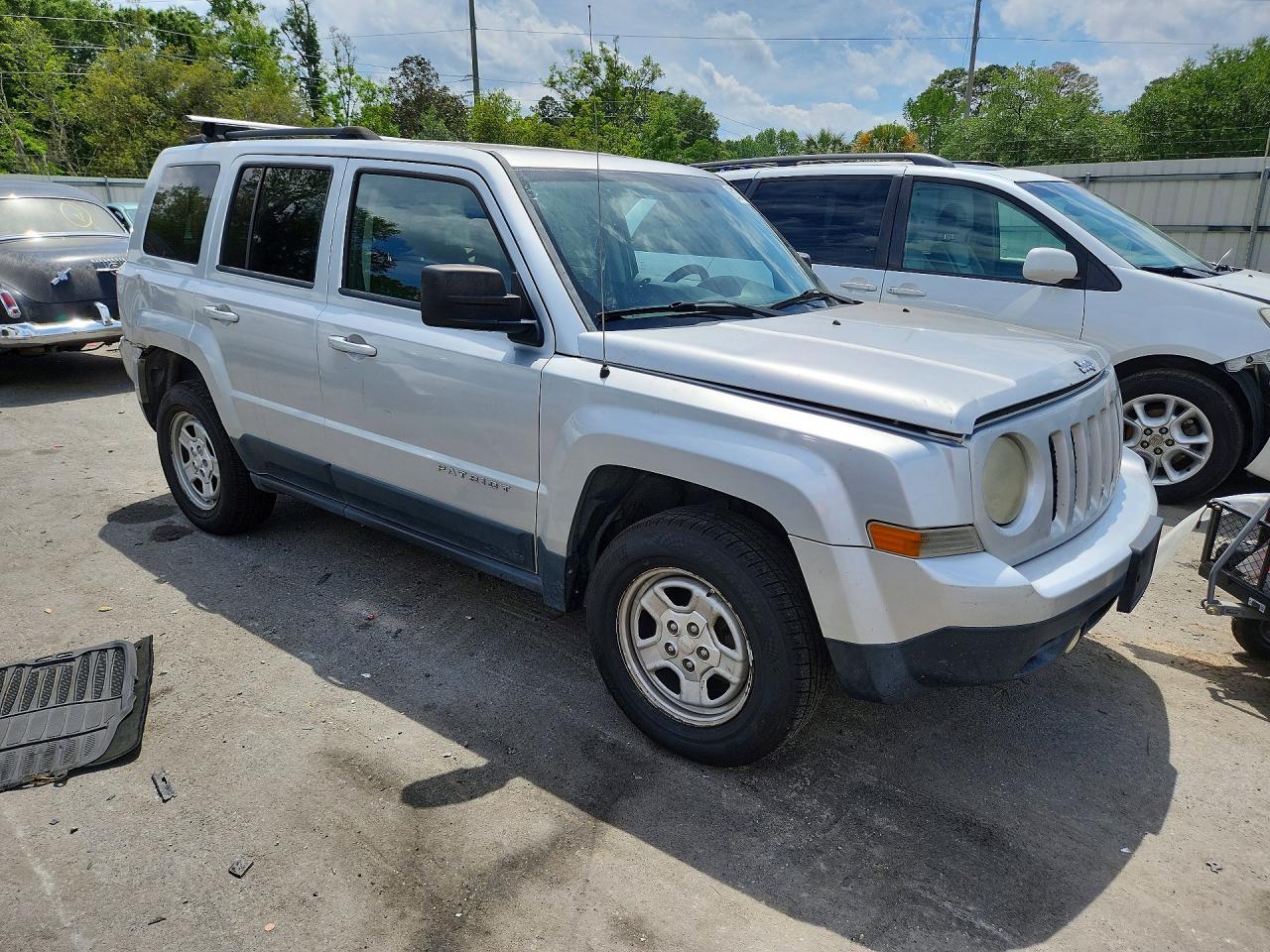 2012 Jeep Patriot Sport Silver vin: 1C4NJPBA1CD636294
