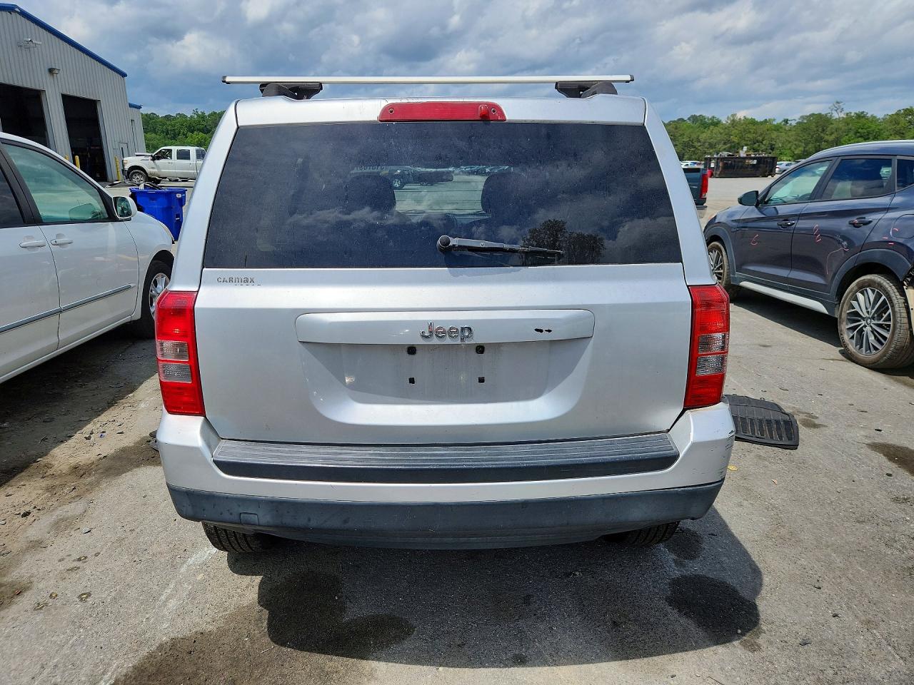 2012 Jeep Patriot Sport Silver vin: 1C4NJPBA1CD636294