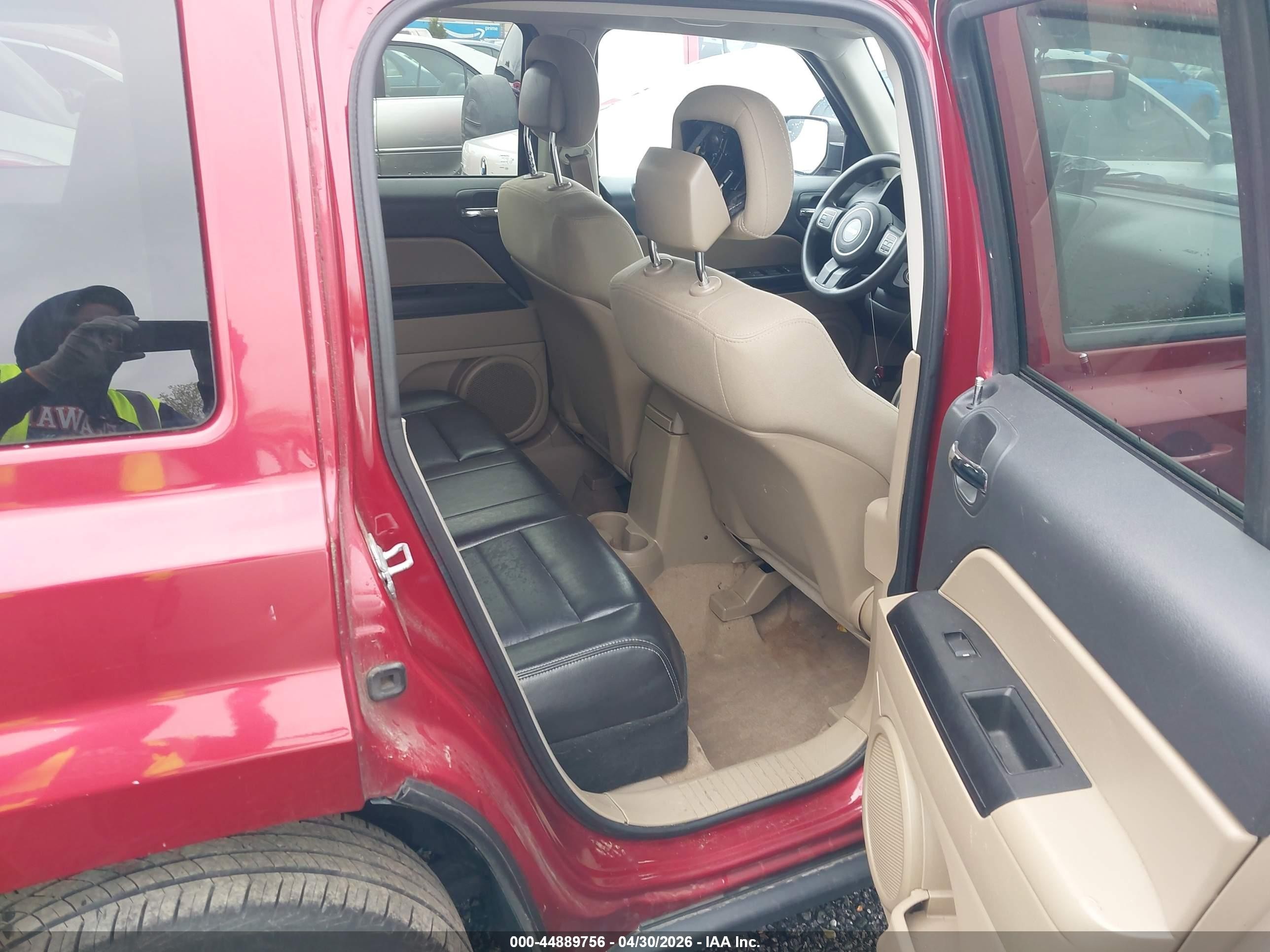2012 Jeep Patriot Sport Red vin: 1C4NJPBA1CD684118