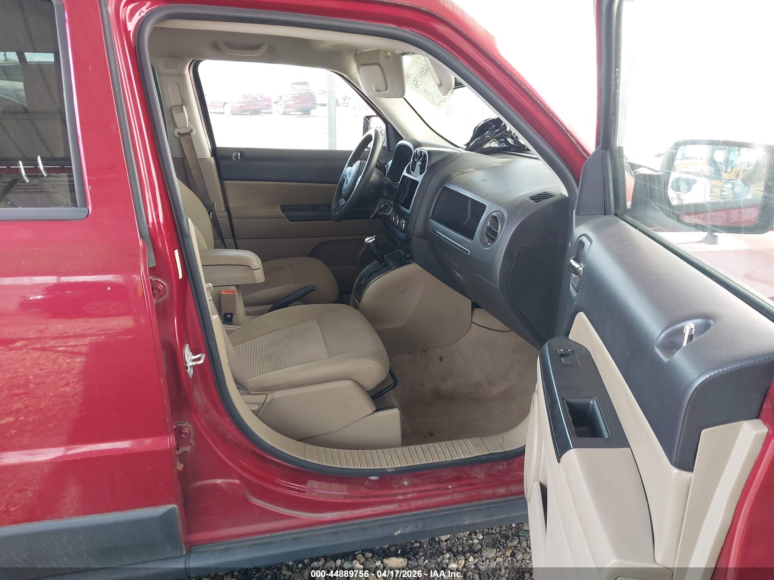 2012 Jeep Patriot Sport Red vin: 1C4NJPBA1CD684118